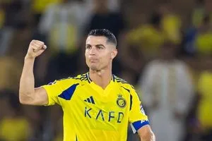 رونالدو بطل حدث استثنائي في الإمارات