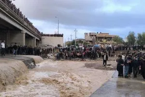 سيول كلار تودي بحياة طفل وفرق الإنقاذ تبحث عن جثته شفق نيوز