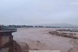 سيول إيلام الفيلية تنعش الروافد الجافة في بدرة العراقية فيديو شفق نيوز