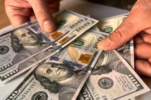 تذبذب أسعار الدولار في بغداد وأربيل شفق نيوز