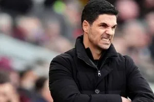 أرتيتا إدارة أرسنال حاليا أمر صعب