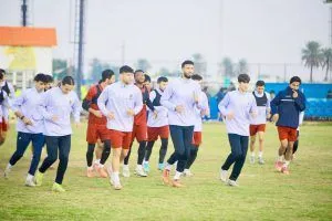 الملل يتسلّل لفرق النجوم وجماهيرها أثر توقّف دوران عجلة الدوري