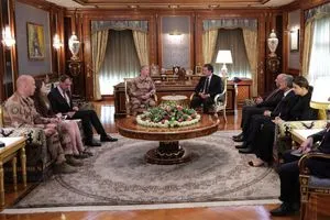 بإطار محاربة الإرهاب فرنسا مستمرون بالتعاون مع العراق