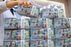 انخفاض اسعار الدولار في التعاملات المسائية