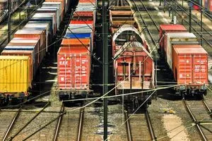 طهران تؤكد العمل على استكمال الممرات الدولية مع روسيا وتركيا وباكستان