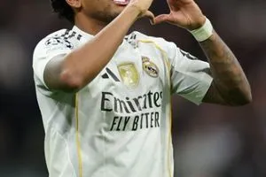 رودريغو يسجل الهدف الثاني في شباك الافيس