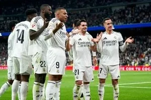 ريال مدريد يهزم ألافيس ويواصل مطاردة برشلونة في الدوري الإسباني