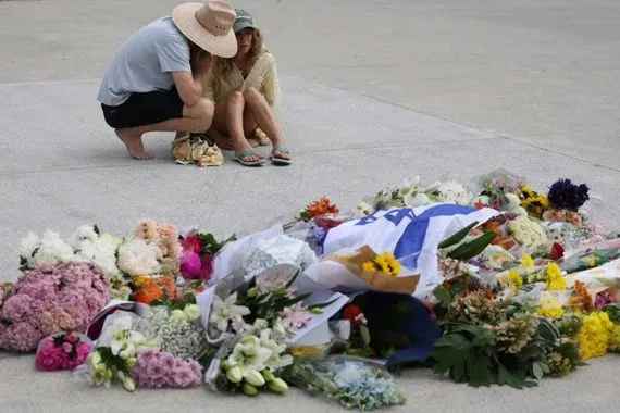 إشادة دولية بأحمد السوري الذي أوقف مذبحة ضد اليهود والصحافة الإسرائيلية تتجاهله