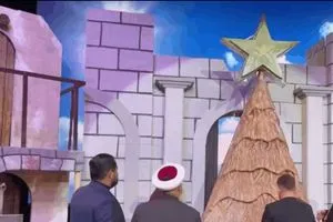 بالصور افتتاح أكبر شجرة ميلاد في العالم مصنوعة من الصابون الطبيعي