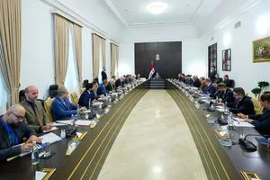 السوداني يصدر جملة قرارات بينها تخص توحيد سلم الرواتب والبطاقة التموينية