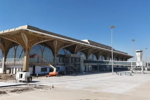 النقل تشدد على إنهاء متعلقات مطار الناصرية والالتزام بالجداول الزمنية