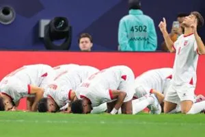 رغم السقوط بثلاثية الإمارات تربك المغرب بالأرقام