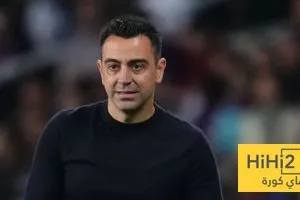 هل يعود تشافي من بوابة الدوري الإنجليزي