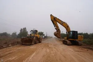 شركة نفط ميسان تنفذ أعمال صيانة عاجلة لطريق حلفاية المشرح وكالة الانباء العراقية واع