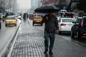 الأنواء الجوية أمطار رعدية وتصاعد للغبار وكالة الانباء العراقية واع