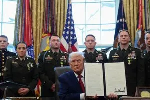 ترامب يعلن تصنيف مادة الفنتانيل المخدرة سلاح دمار شامل وكالة الانباء العراقية واع