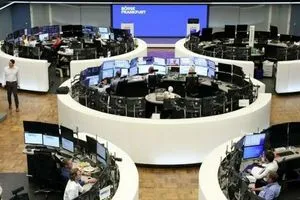 تراجع طفيف للأسهم الأوروبية قبيل صدور بيانات الوظائف الأميركية