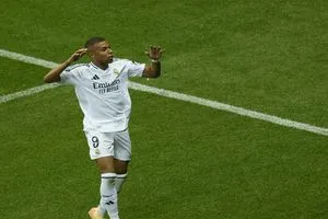 باريس يرد على مبابي ويتوعد بجولة جديدة في المحاكم