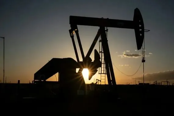 لأول مرة منذ 2021 النفط الأميركي دون 55 دولاراً للبرميل شفق نيوز