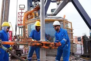 انخفاض خام البصرة مع تراجع النفط عالميا شفق نيوز