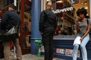 الوظائف غير الزراعية في الولايات المتحدة تتجاوز التوقعات