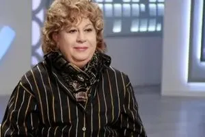 وفاة الفنانة المصرية سمية الألفي بعد صراع مع المرض شفق نيوز