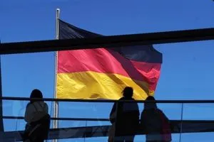 ألمانيا صدور 100 ألف تأشيرة لم شمل عائلات اللاجئين