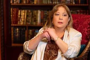 صاحبة الاداء الهادئ والرومانسي
النجمة الراحلة سمية الالفي مسيرة مضيئة بين المسرح والسينما والتلفزيون