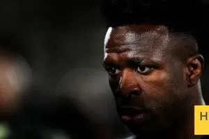 ماذا يقول الإعلام الإسباني عن المهرج