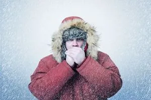 تحذير طبي انخفاض حرارة الجسم يهدد بالسكتة القلبية والدماغية