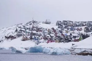 أمريكا تناقش دفع مبالغ مالية لسكان غرينلاند مقابل انفصالهم عن الدنمارك