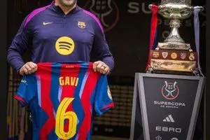 صورة غافي يرد على دعم هانسي فليك