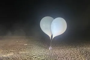 الكشف عن مخطط لتهريب المخدرات من سوريا للعراق بواسطة البالونات