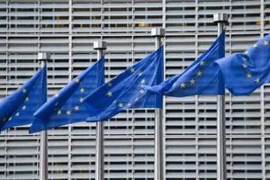 ترامب قد يكتب نهاية الناتو الاتحاد الأوروبي يطلق تحذيراً