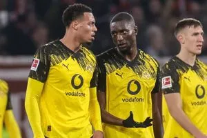 تشكيلة بوروسيا دورتموند ضد فيردر بريمن في الدوري الألماني