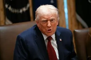 السعودية وقطر وعُمان أقنعت ترامب بمنح إيران فرصة