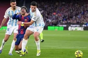 برشلونة يستعيد صدارة الليغا الإسبانية