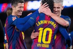 كلمتان من ليفاندوفسكي بعد الفوز على اوفييدو