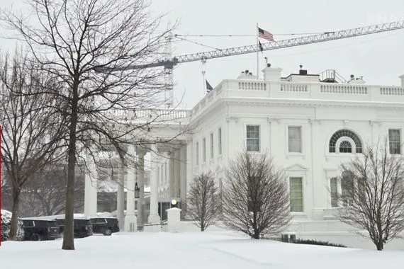 خاص الأبيض يريح واشنطن من الصخب ويرسم لوحة هادئة فيديو صور شفق نيوز