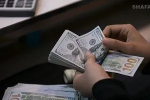 الدولار يلامس 150 ألف دينار في الأسواق العراقية شفق نيوز