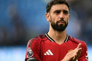 اليونايتد يحاول إقناع فيرنانديز بالبقاء