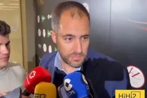 رئيس لجنة التحكيم الاسباني يثير الجدل بتصريحه عن تقنية التسلل شبه الآلي