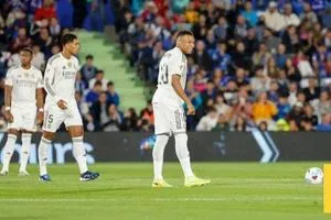 عاجل رابطة الليغا تنفذ تهديدها وتقرر اللجوء للقضاء ضد لاعبي الدوري الإسباني