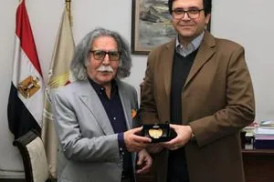 تأكيداً
 لمكانته الفنية الكبيرة القاهرة تحتفي بضياء العزاوي وتبحث توثيق منجزه
 التشكيلي