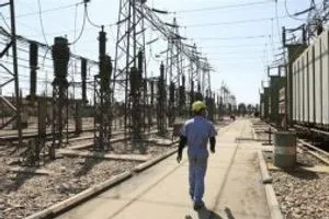 إيران توقف صادرات الكهرباء للعراق وسط ضغوط دولية