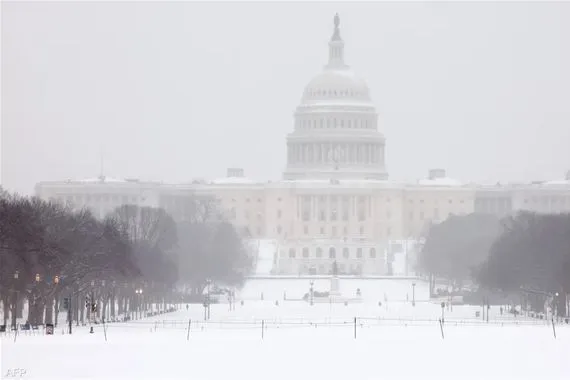 عاصفة ثلجية تشل الحياة في اميركا و اكثر من 600 الف منزل بلا كهرباء