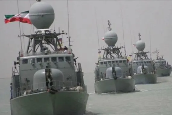 الحرس الثوري نمتلك مئات الصواريخ الجاهزة للإطلاق من تحت البحر