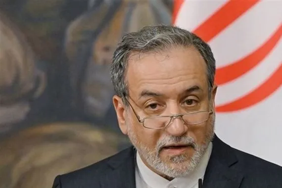 عراقجي يدنا على الزناد ومستعدون للرد السريع إزاء أي اعتداء يمس ايران