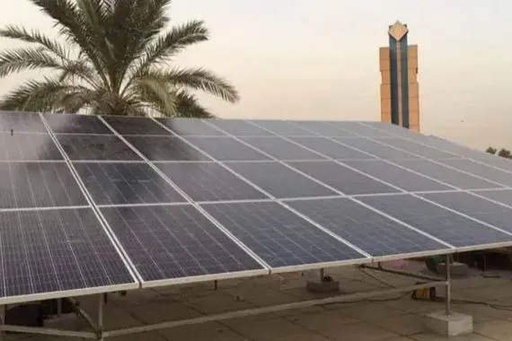 الحكومة تتجه لاستثمار أسطح الوزارات لإنتاج الكهرباء من الطاقة الشمسية شفق نيوز