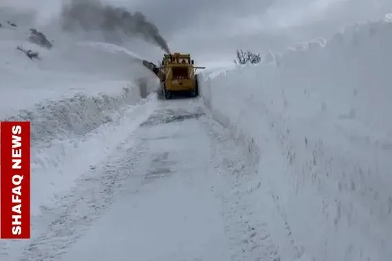 بعد أسبوعين من العزلة فتح طريق جبل گاره في دهوك وعودة الحياة للقمة صور وفيديوهات شفق نيوز
